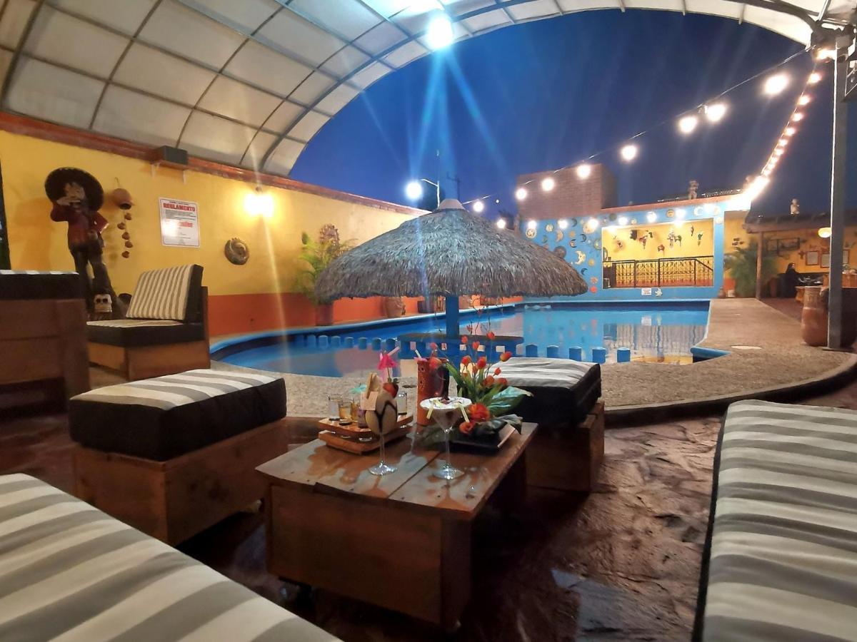 Hotel La Estancia Río Verde Екстериор снимка