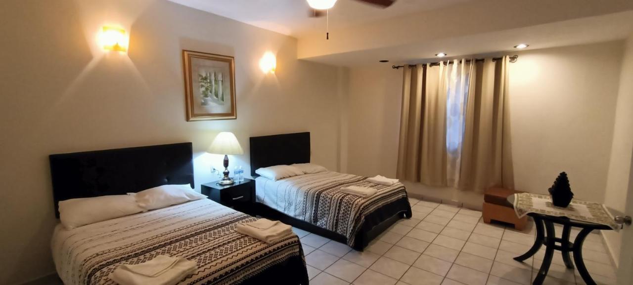 Hotel La Estancia Río Verde Екстериор снимка