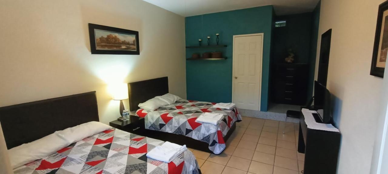 Hotel La Estancia Río Verde Екстериор снимка