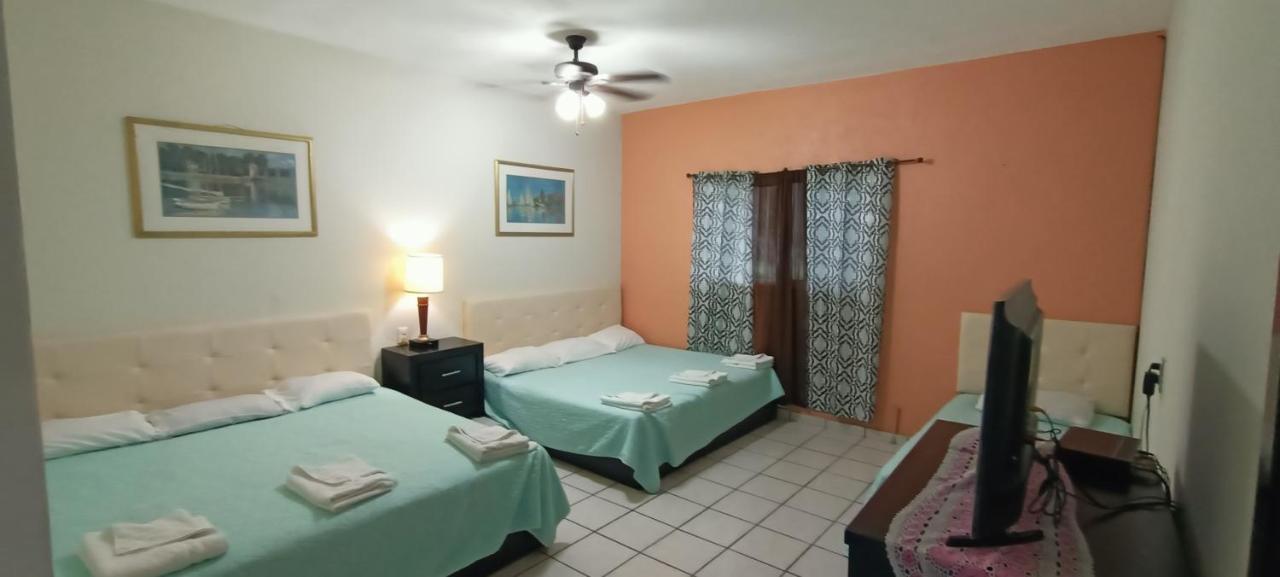 Hotel La Estancia Río Verde Екстериор снимка