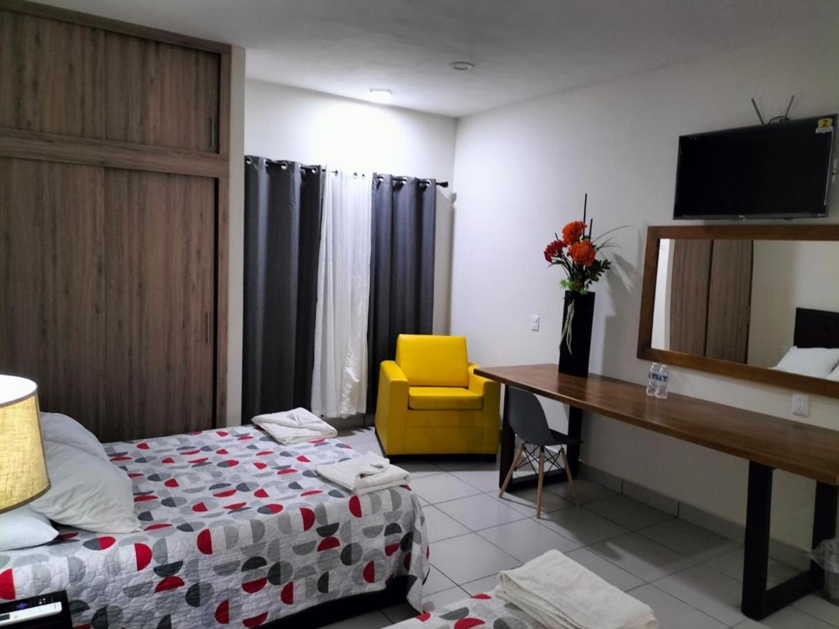 Hotel La Estancia Río Verde Екстериор снимка