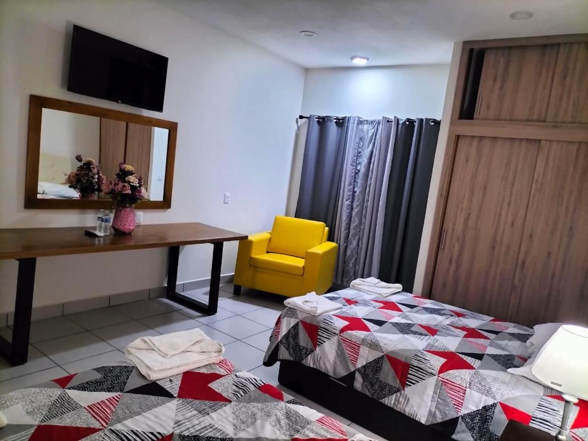 Hotel La Estancia Río Verde Екстериор снимка