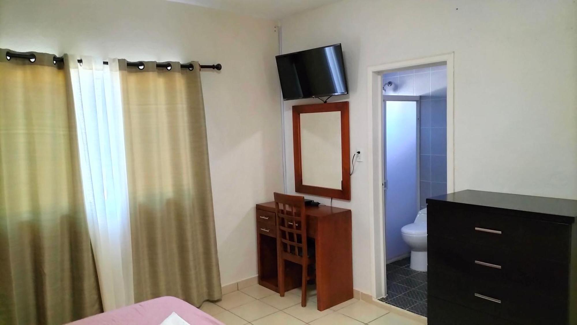 Hotel La Estancia Río Verde Екстериор снимка